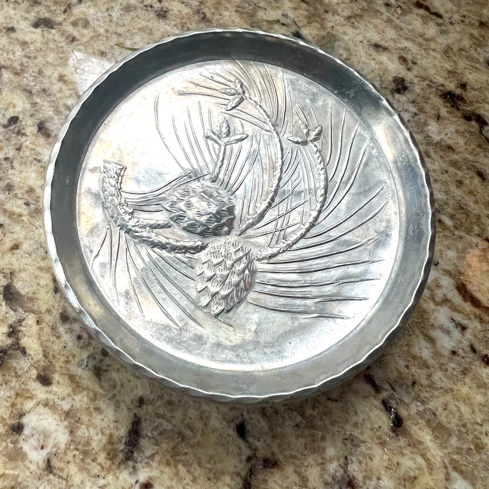 Vintage set of 6 Everlast hand forged aluminum coasters